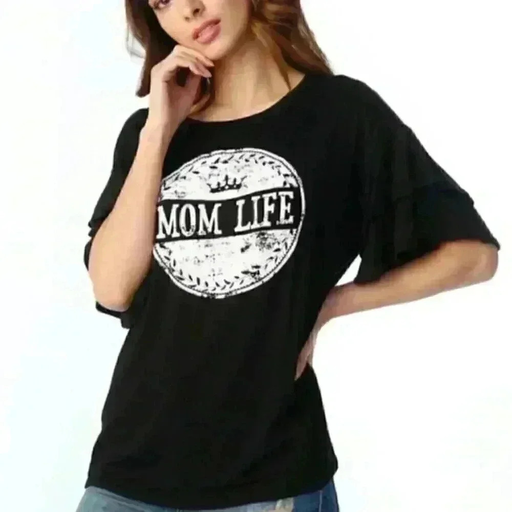 GRAPHIC TOP - Picture 1 of 2